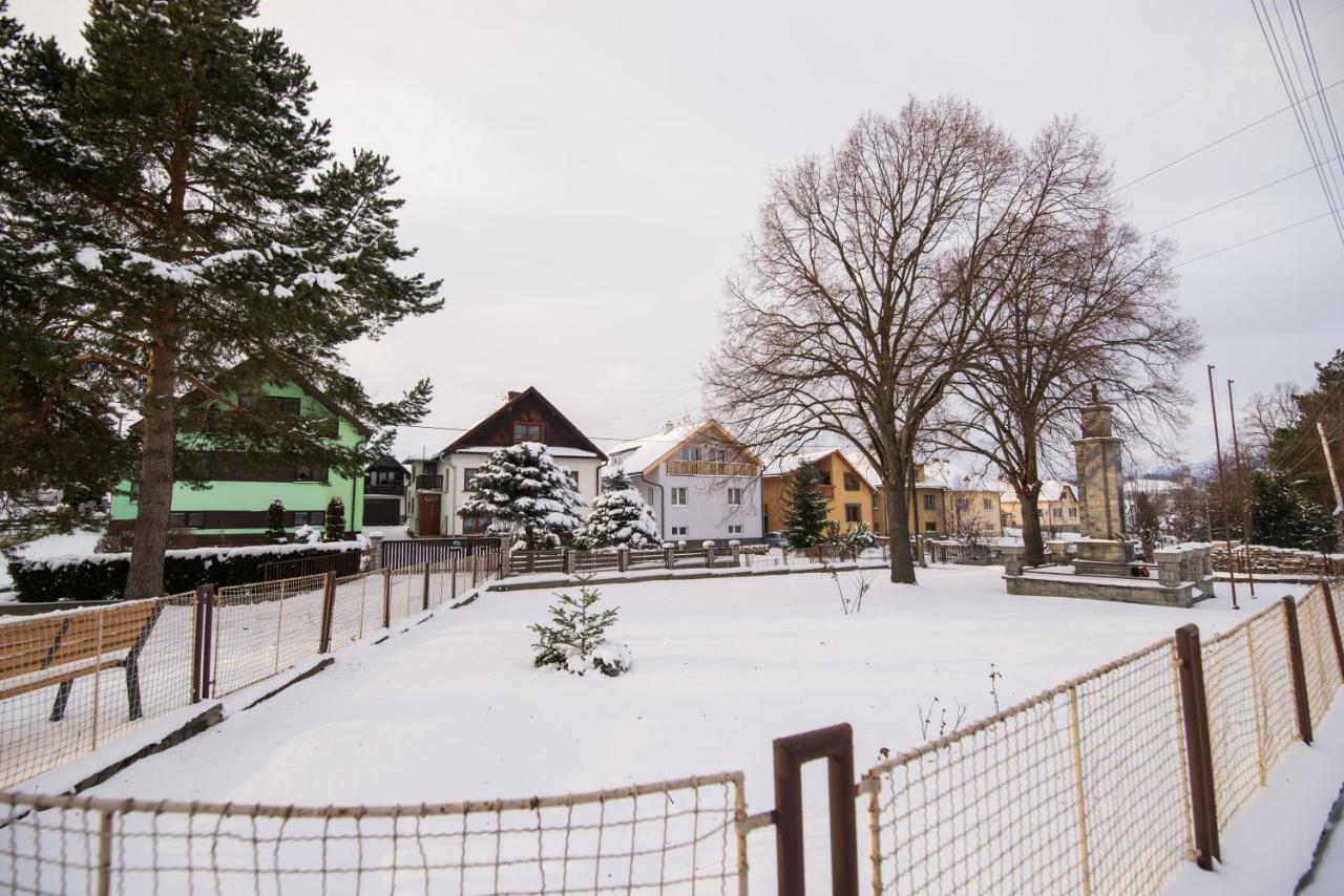 Závažná PorubaNordic Houseアパートメント エクステリア 写真