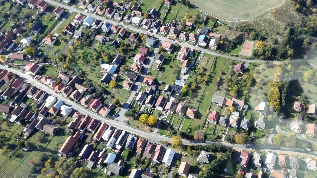 Závažná PorubaNordic Houseアパートメント エクステリア 写真